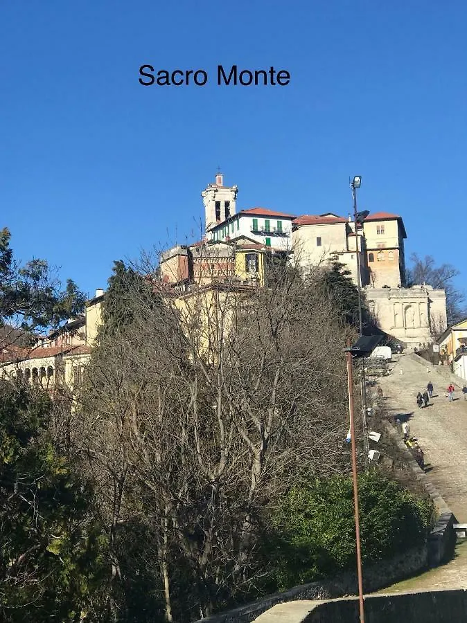 Lakeside Lago Maggiore Monvalle 0*,  Italy