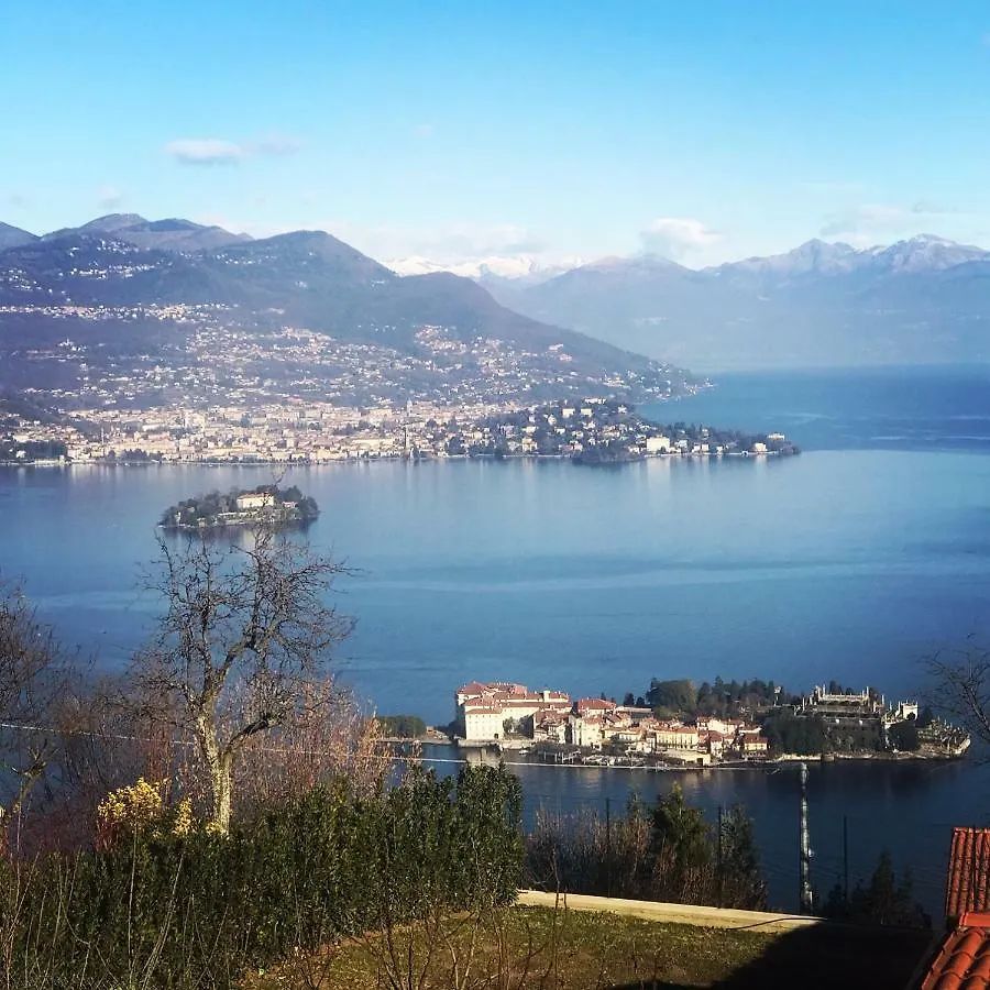 Lakeside Lago Maggiore Monvalle 0*,  Italy